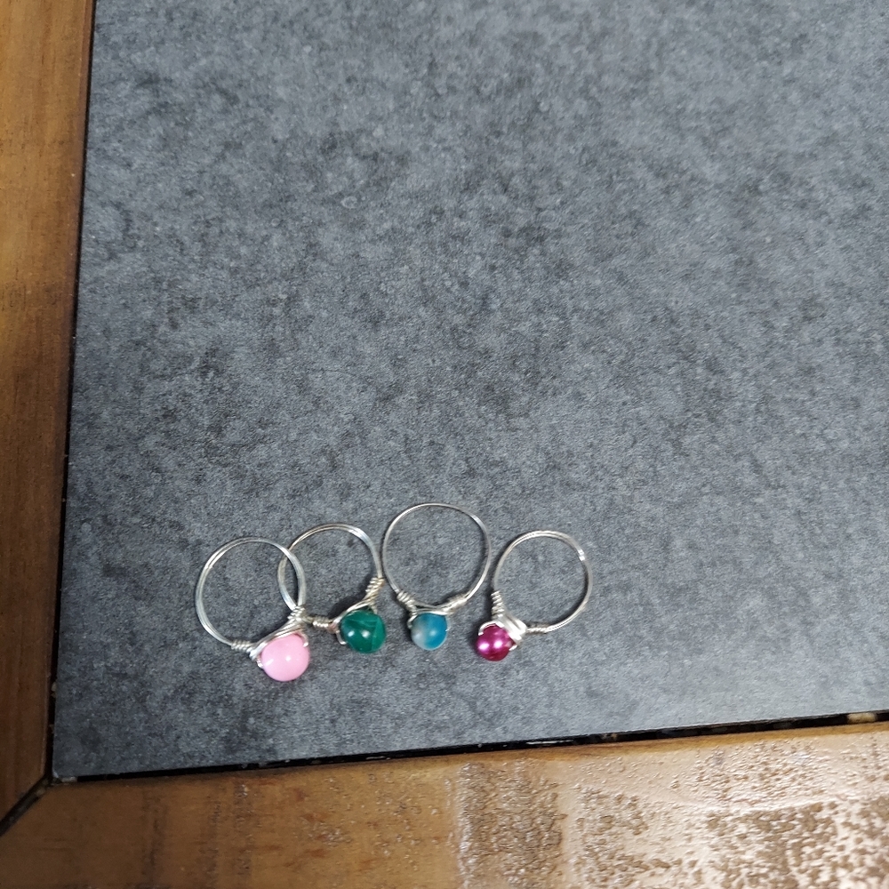 Multiple rings - Picture 2 of 2
